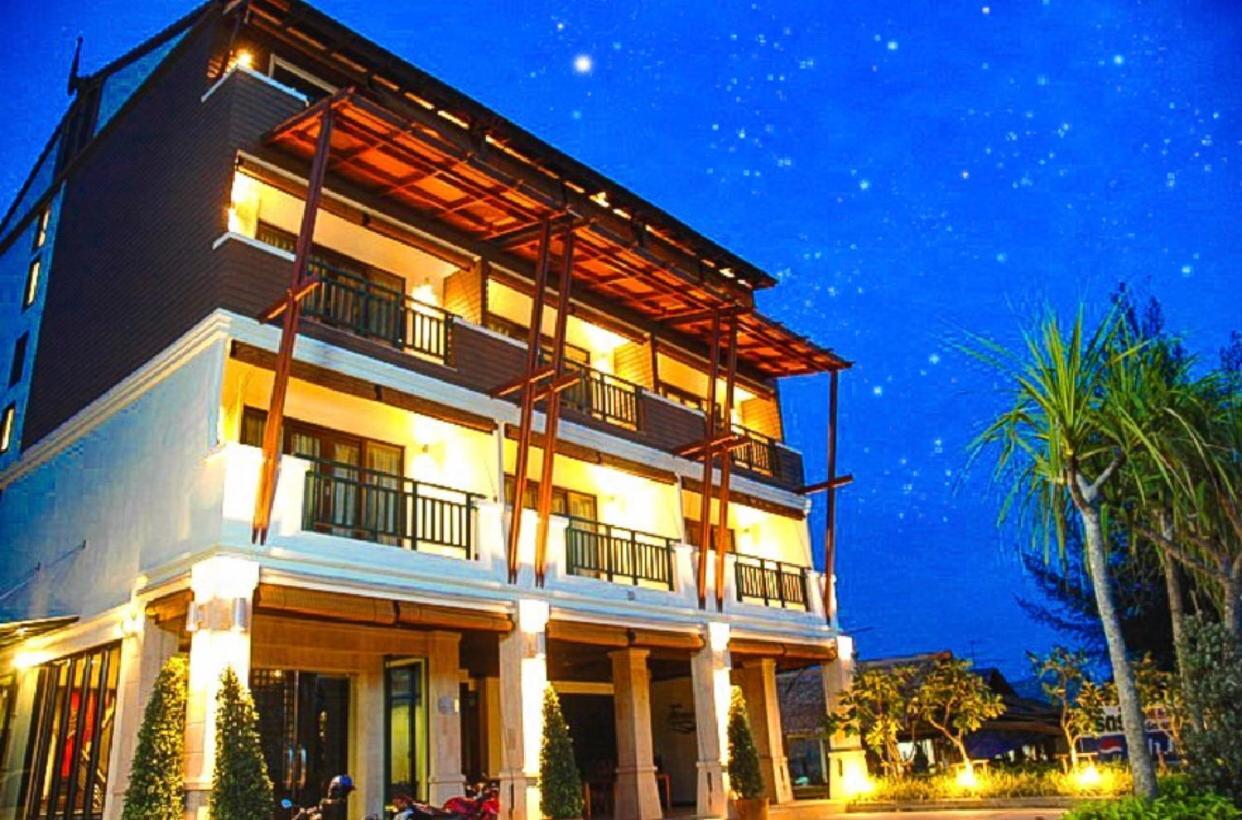 ลันตาเมอร์เมด บูติคเฮ้าส์ Hotel เกาะลันตา ภายนอก รูปภาพ
